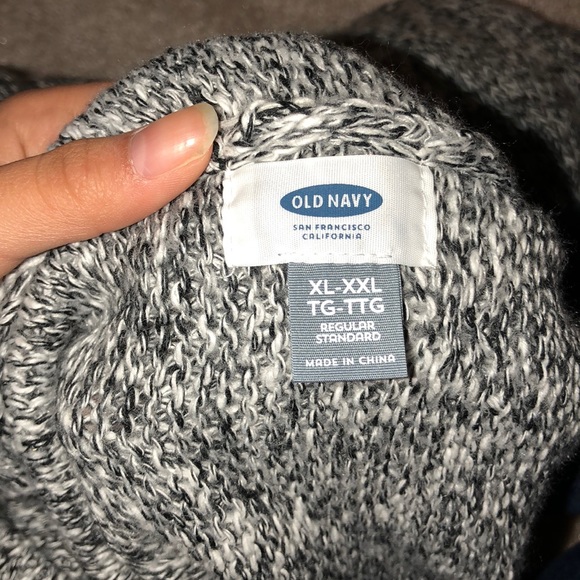 Kids grey/white thick knit cardigan-never worn - Picture 4 of 4